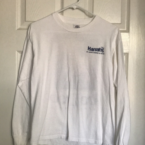 Men’s vintage long sleeve T-shirt, size medium. Harrah’s Casino. - Picture 3 of 6